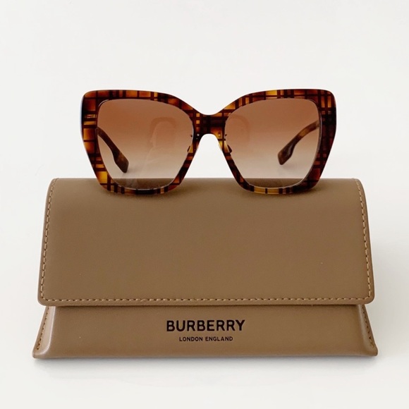 Burberry Sunglasses, New main image 9